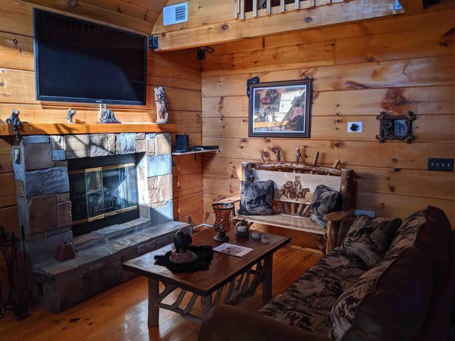 Bear Country Cabin Sevierville Eksteriør bilde